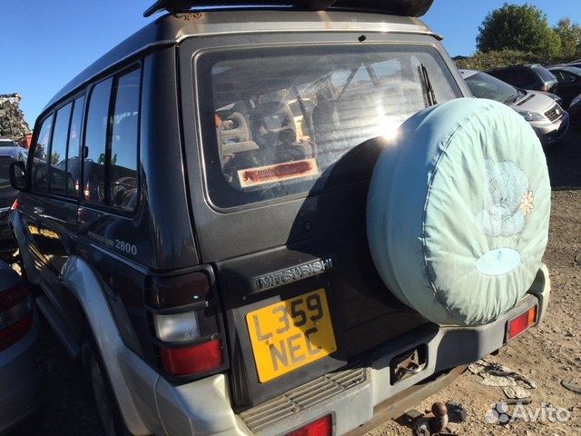 Разбор на запчасти Mitsubishi Pajero