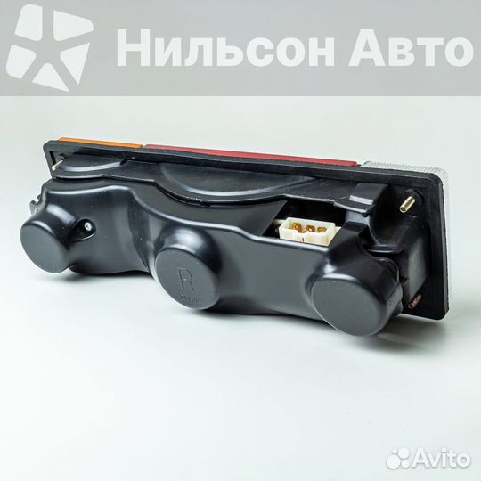 Стоп сигнал nissan atlas, левый/правый одинаковые