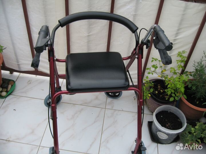 Ходунки для взрослых на колесах