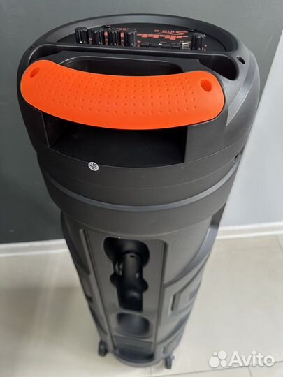 Высокая блютуз колонка с беспроводным микрофоном