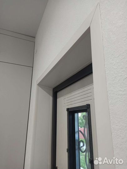 Установка откосов и подоконников на окна и двери