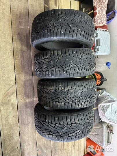 Nokian Tyres Hakkapeliitta 7 245/45 R17