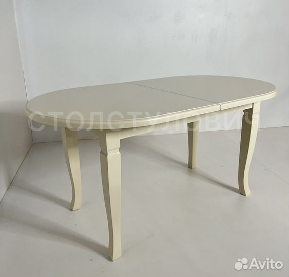 Столы и стулья