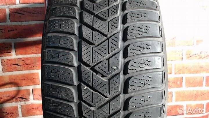 Pirelli Winter Sottozero 3 225/50 R17