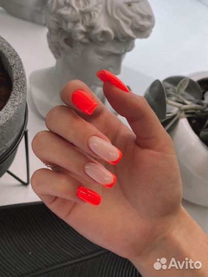 Маникюр,наращивание ногтей