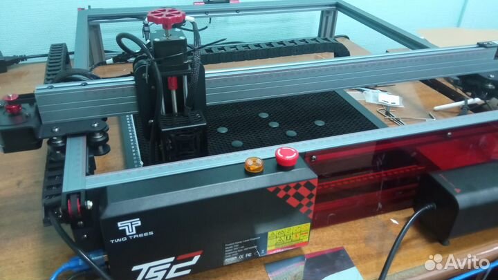 Лазерный гравер, резка наклеек (плоттер, каттер)