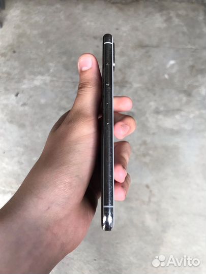 iPhone X, 64 ГБ