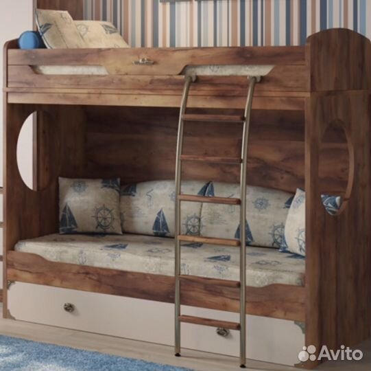 Кровать двухъярусная