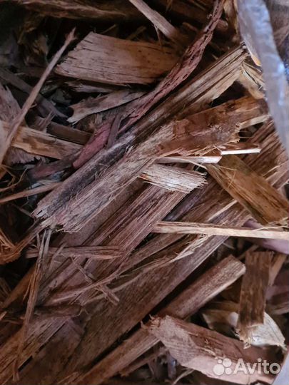 Щепки с окорки, Лиственница