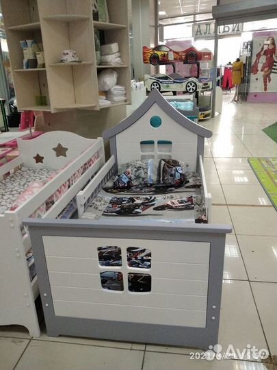 Кровать Теремок Массив+мдф