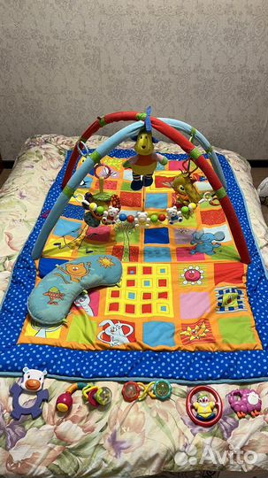 Большой развивающий коврик и погремушки