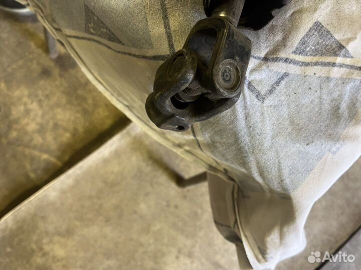 Вал рулевой Паджеро 2