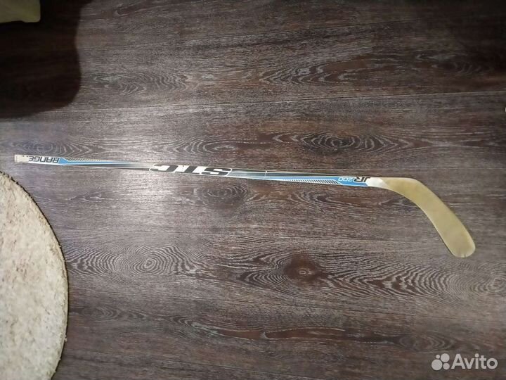 Клюшка хоккейная правый хват