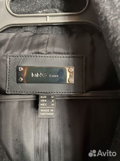 Пальто женское Mango