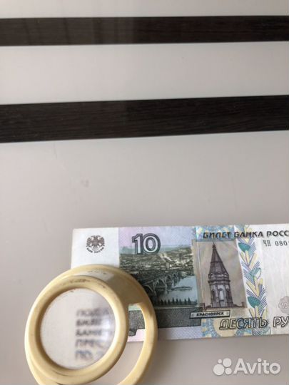 Увеличительное стекло