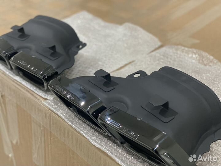 Черные насадки на выхлопные трубы mercedes S222