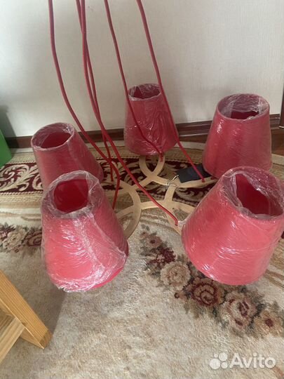 Люстра новая