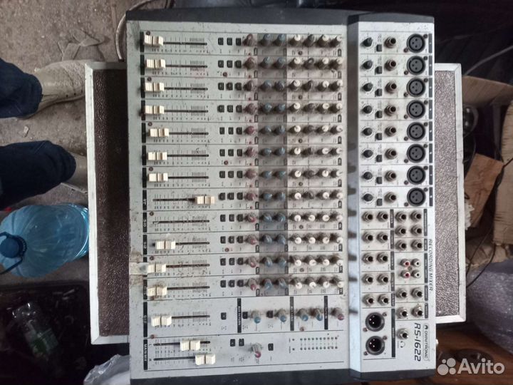 Микшерный пульт