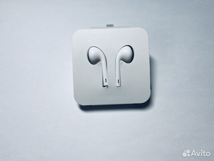 Наушники-гарнитура