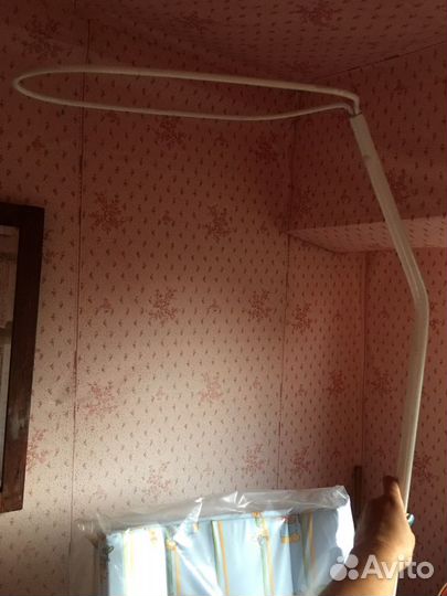 Крепление для балдахина на детскую кроватку
