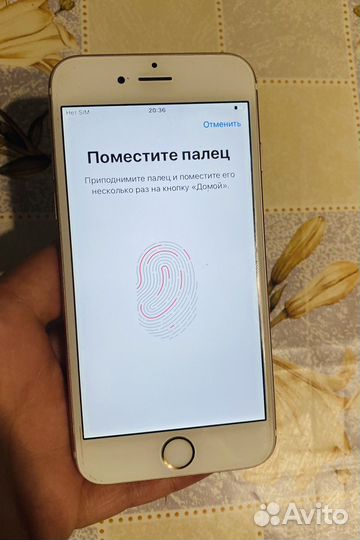 Телефон iPhone 6s