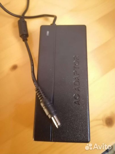 Блок питания (адаптер), 19 v, 4,7a