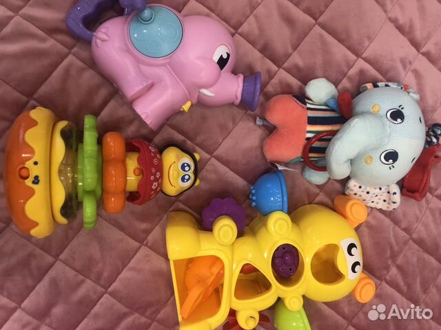 Развивающие игрушки для малышей