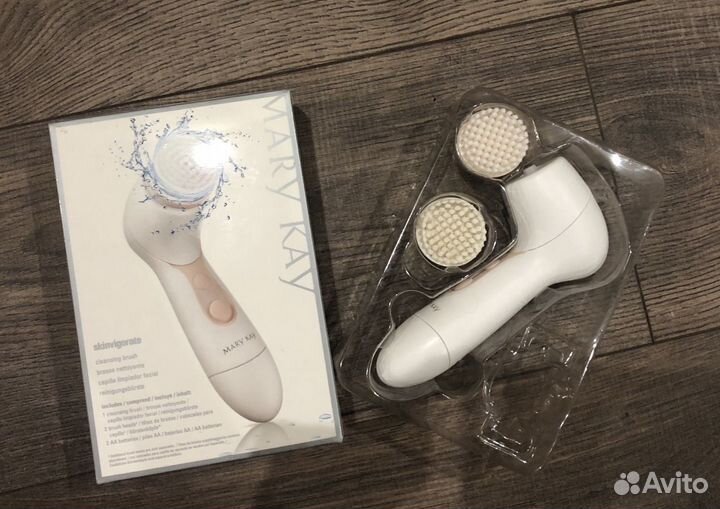 Щетка для лица Mary Kay