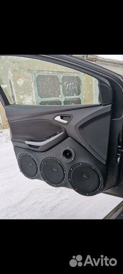 Обшивки под громкий фронт Форд Фокус 3