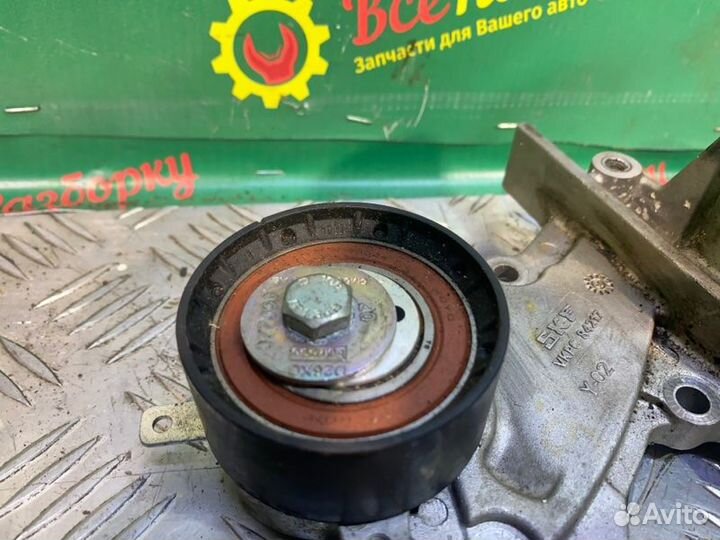Помпа водяной насос Ford Focus 2 хетчбек 2007