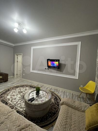 2-к. квартира, 80 м², 2/9 эт.