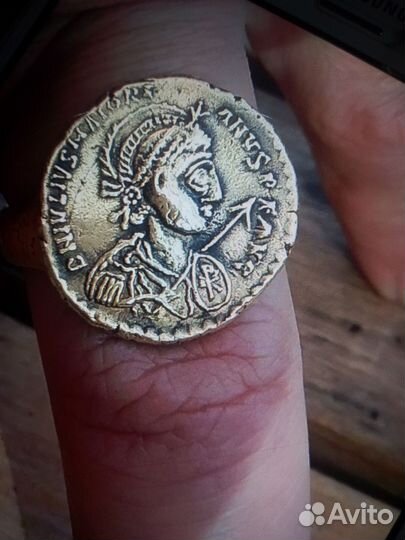 Перстень монетный