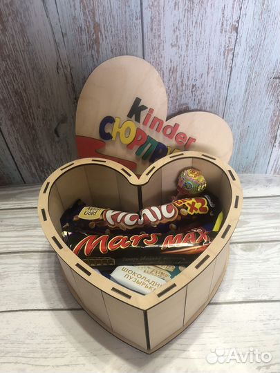 Коробка kinder surprise