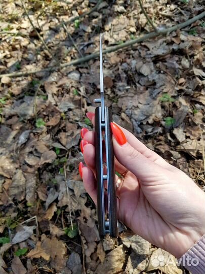 Складной нож D2