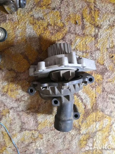Помпа ситроен с5