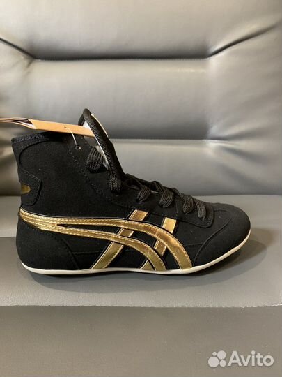 Боцовки asics