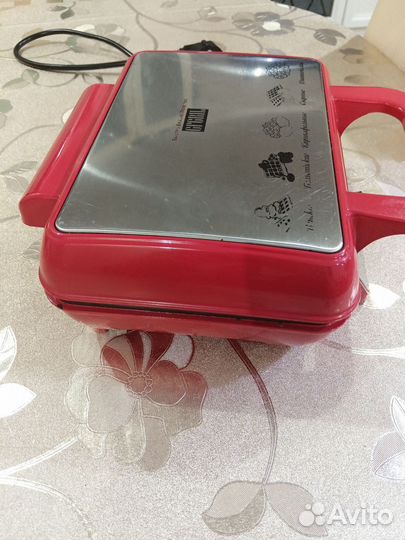 Электрическая вафельница