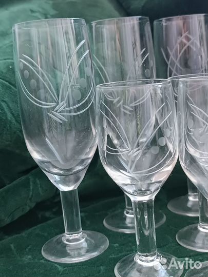 Набор фужеров и рюмок
