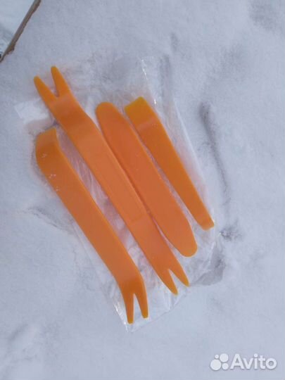 Съёмники клипс обшивки