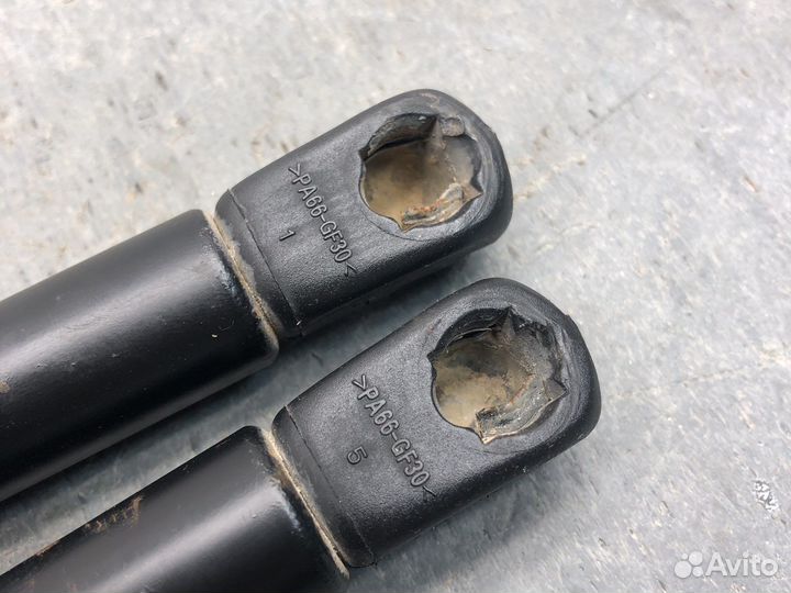 Упор багажника aveo т200