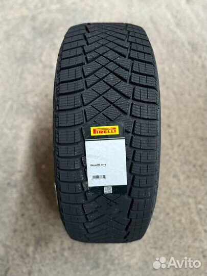 Pirelli Ice Zero FR 235/55 R17