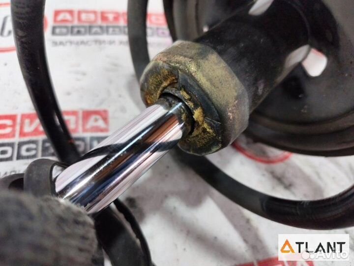 Стойка передняя левая toyota vista