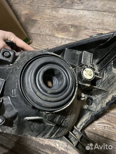 Фары toyota rav 4/ Тойота рав 4