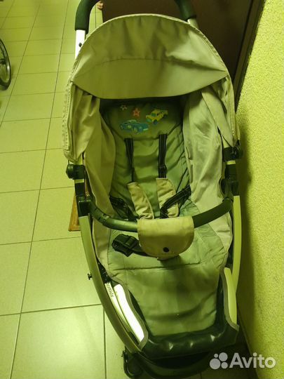 Прогулочная коляска