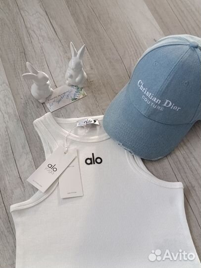 Alo yoga топ майка премиум s m L белая