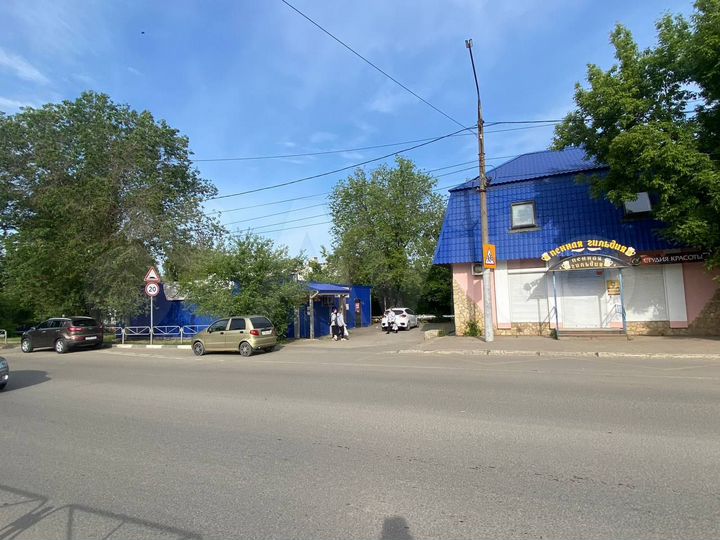 Здание, 114 м²