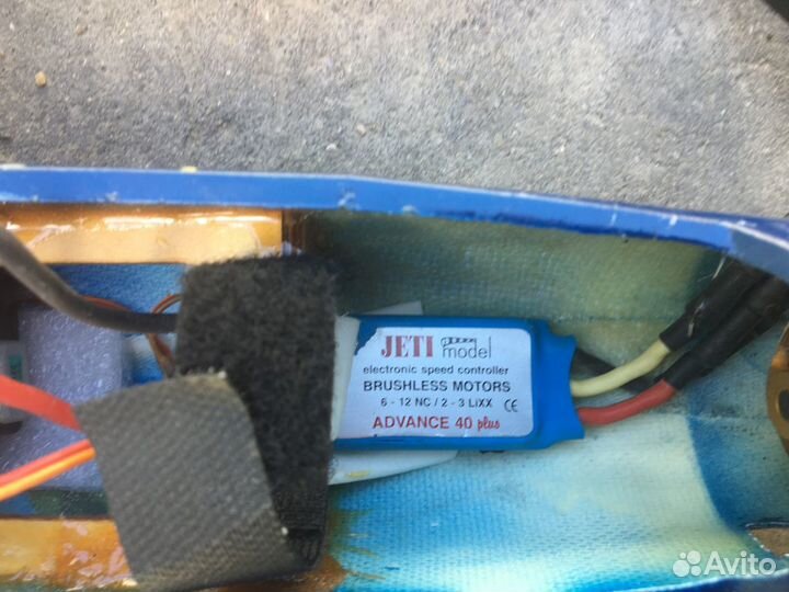 Радиоуправляемая модель планера с электромотором