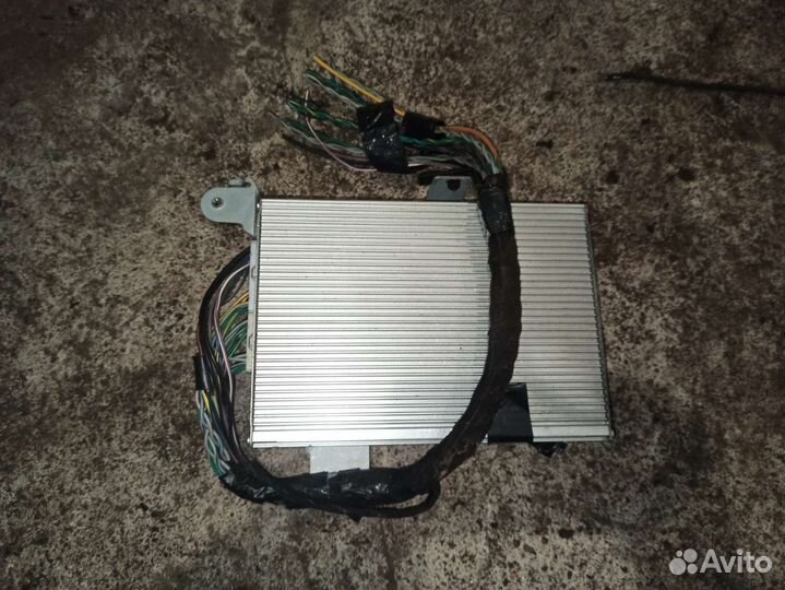 05091006AE Усилитель музыки Chrysler Voyager 4