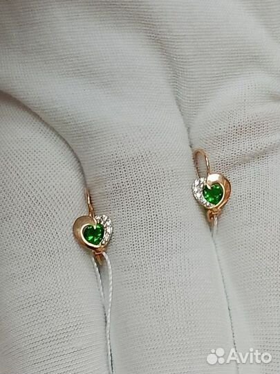 Золотые серьги с фианитом