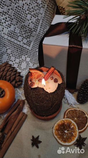 Свечи в кокосе с декором ручной работы